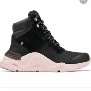 Sorel Kinetic RNEGD Conquest Waterproof Sneaker Boot Black Pink size 9.5